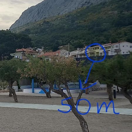 Bugenvilija Duće Buitenkant foto