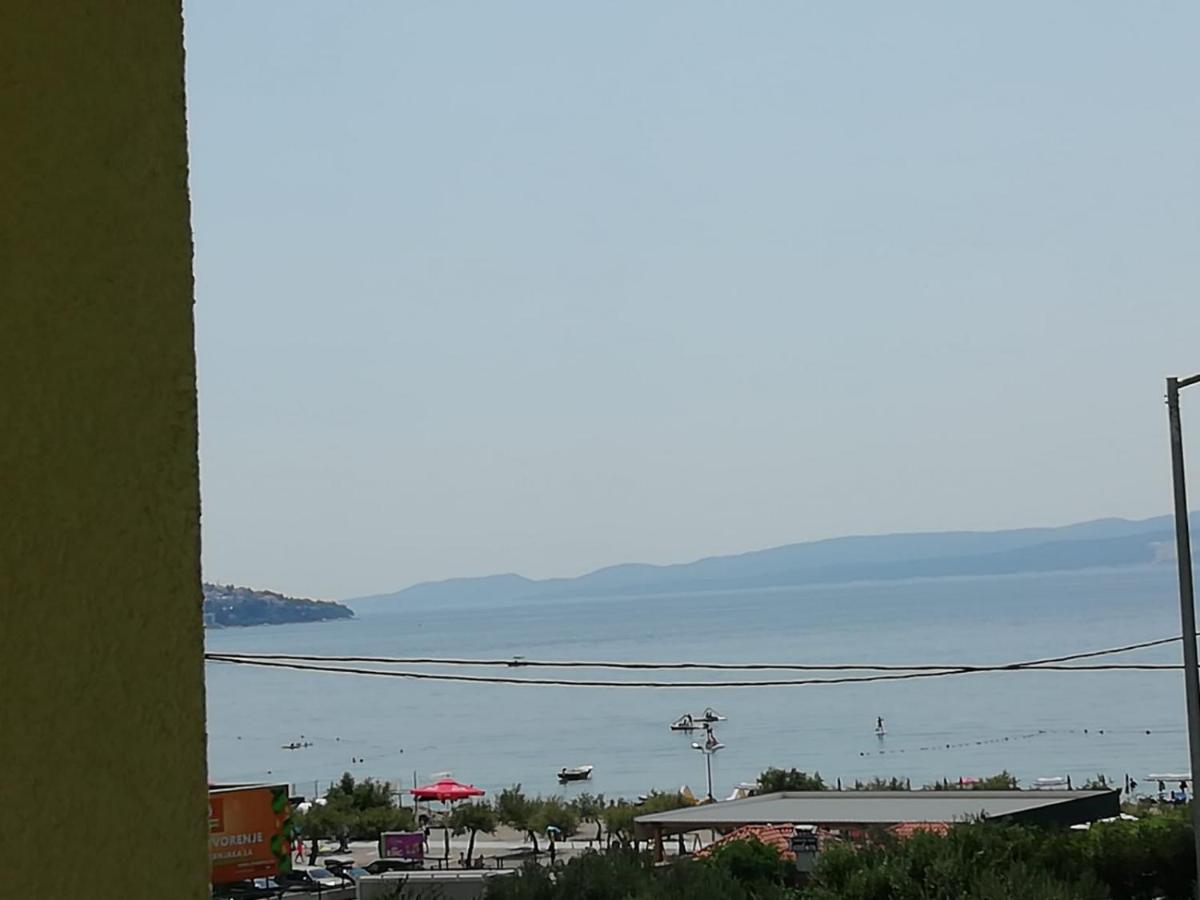 Bugenvilija Duće Buitenkant foto