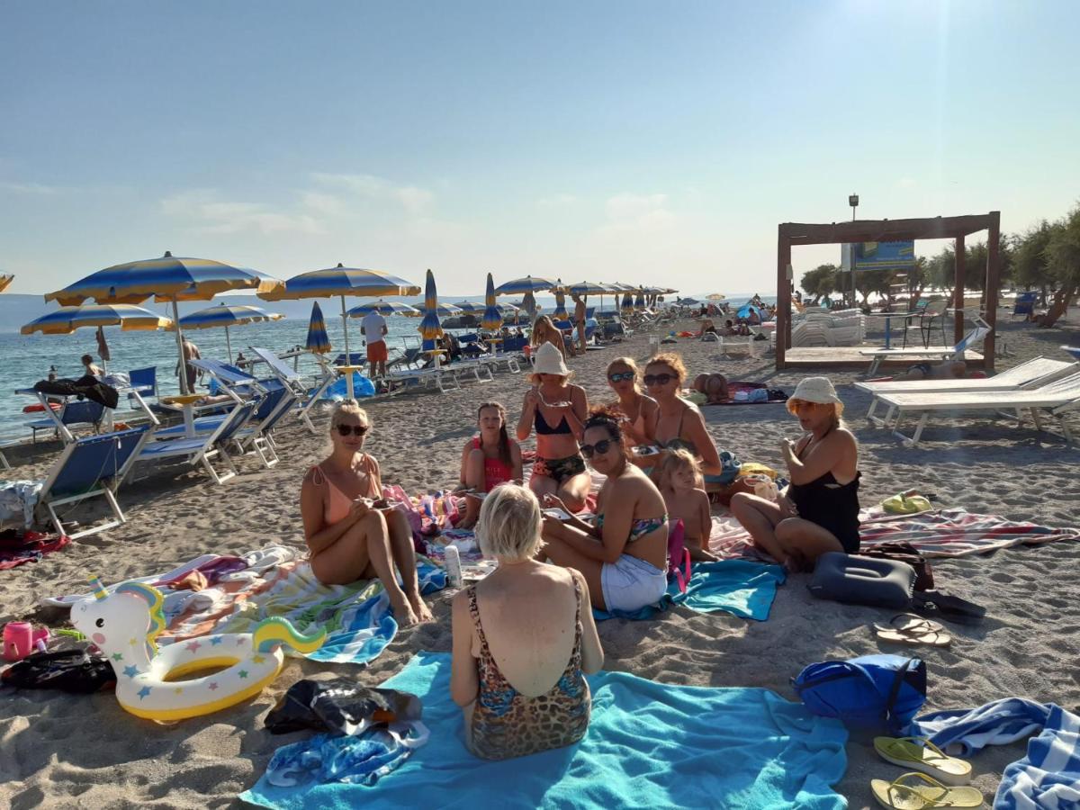 Bugenvilija Duće Buitenkant foto